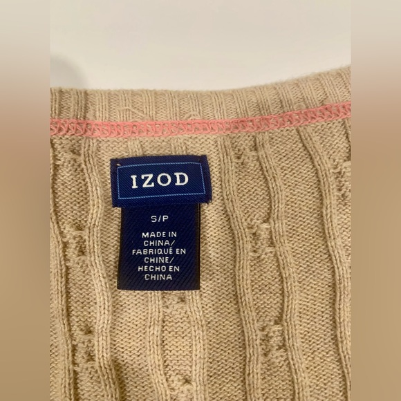 Small cable knit Izod sweater - Picture 5 of 6